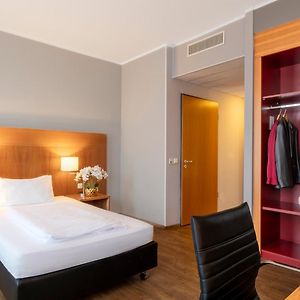Classic Single Room